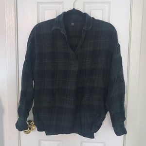 UNIQLO 1/4 Open Plaid Blouse